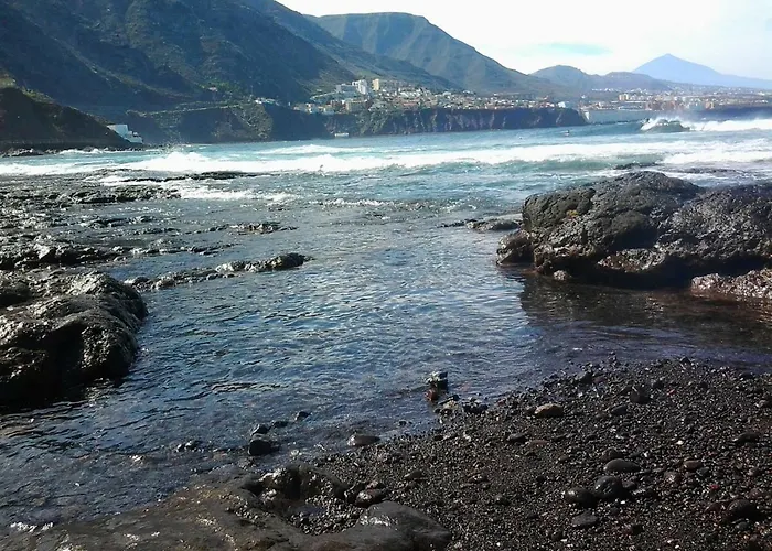 Playa Y Montana: Naturaleza Y Armonia
